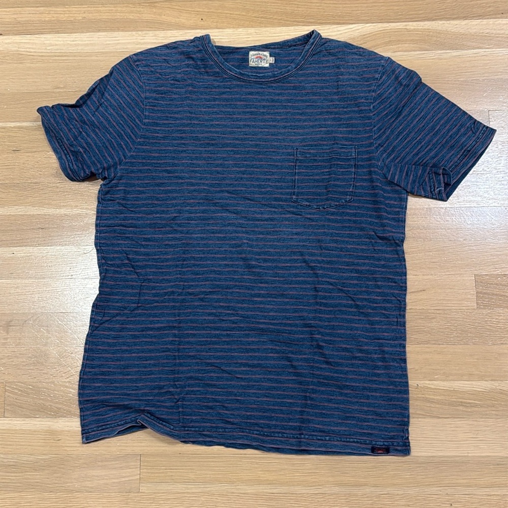 Faherty blue Striped Shirt. Large. Faded wash.